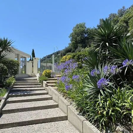 Les Miradors - Calme - Vue - Piscine - Parking Prive * Menton